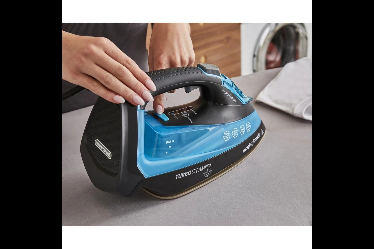 Morphy Richards - Turbo Steam Pro with Intellitemp 303210 - Electro World