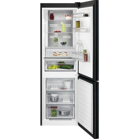 AEG RCB732E7MG 7000 Freestanding No Frost Fridge Freezer - Black